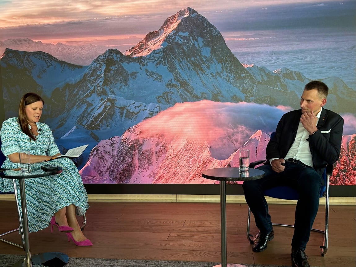Renowned Lithuanian mountaineer Saulius Damulevičius shares insights from his climbing expeditions during the Lithuania City of London Club's 20th Anniversary celebrations. 