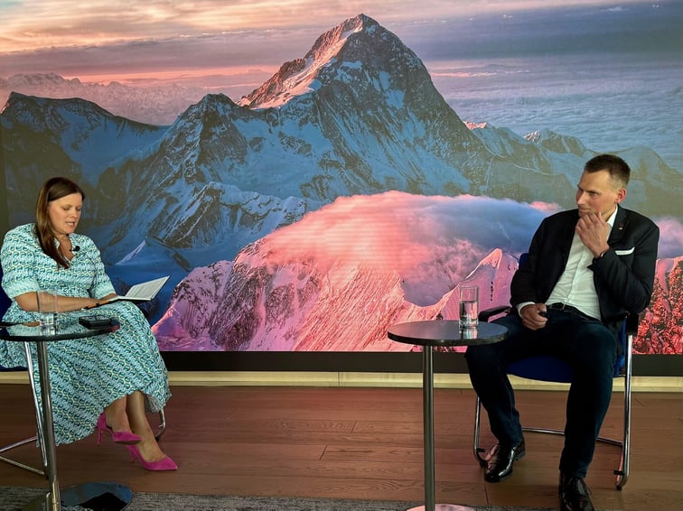 Renowned Lithuanian mountaineer Saulius Damulevičius shares insights from his climbing expeditions during the Lithuania City of London Club's 20th Anniversary celebrations. 